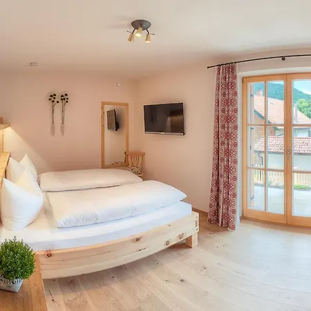 Apartment Im Rosengarten Inkl. Chiemgaukarte *