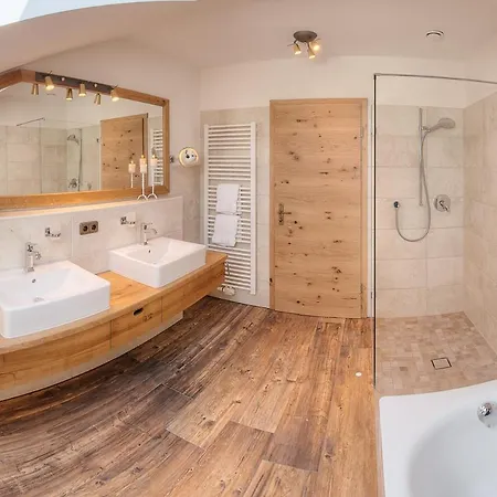 Apartman Im Rosengarten Inkl. Chiemgaukarte Ruhpolding